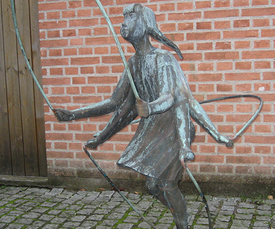 Reparation af bronzeskulptur, Frederiksborg Gymnasium